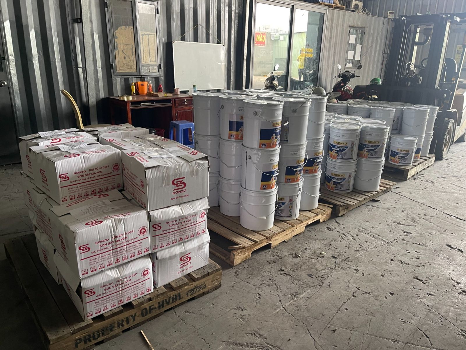 Sơn SONZO giao đến chành xe tại TP.HCM đi các tỉnh